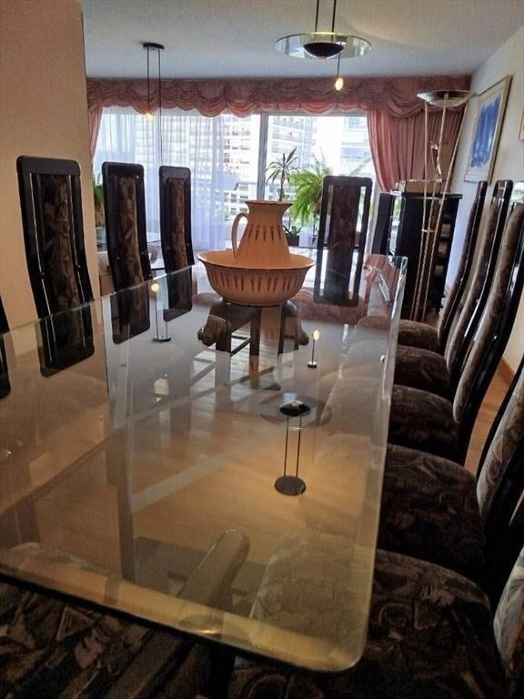 Apartamento 3 Dormitorios en buceo a metros de la rambl...