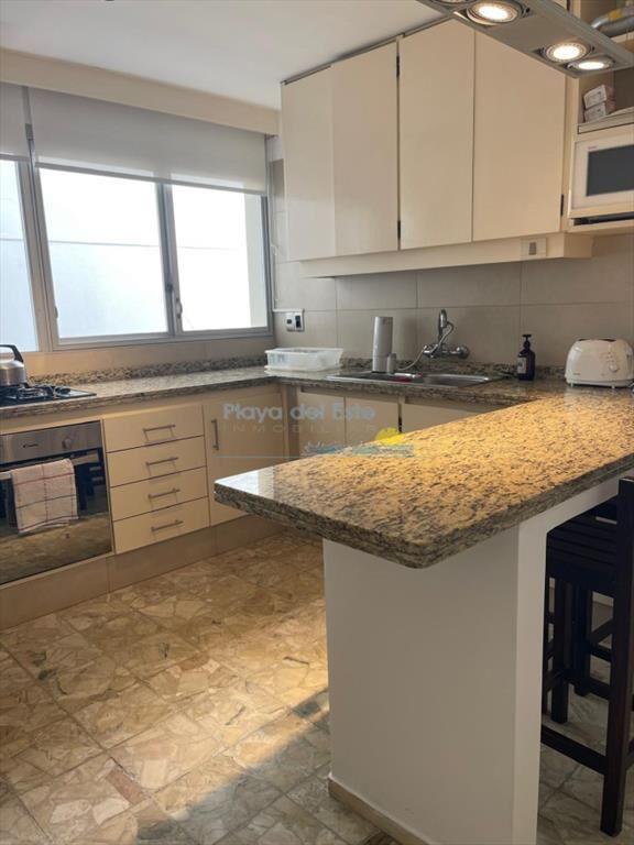 Apartamento de 4 dormitorios en edificio Fontaine