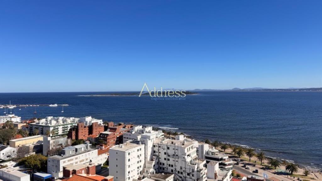 Apartamento de 3 dor, 3 baños, Balcon y Garage cuenta con