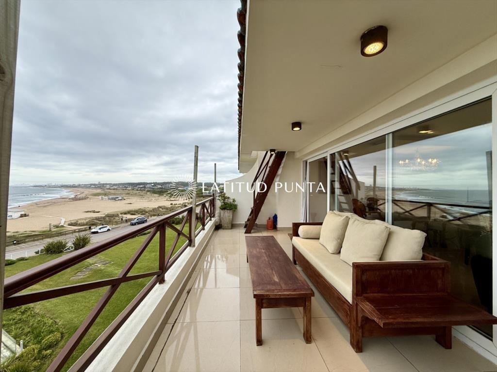 Pent house en venta en Lomas de Manantiales