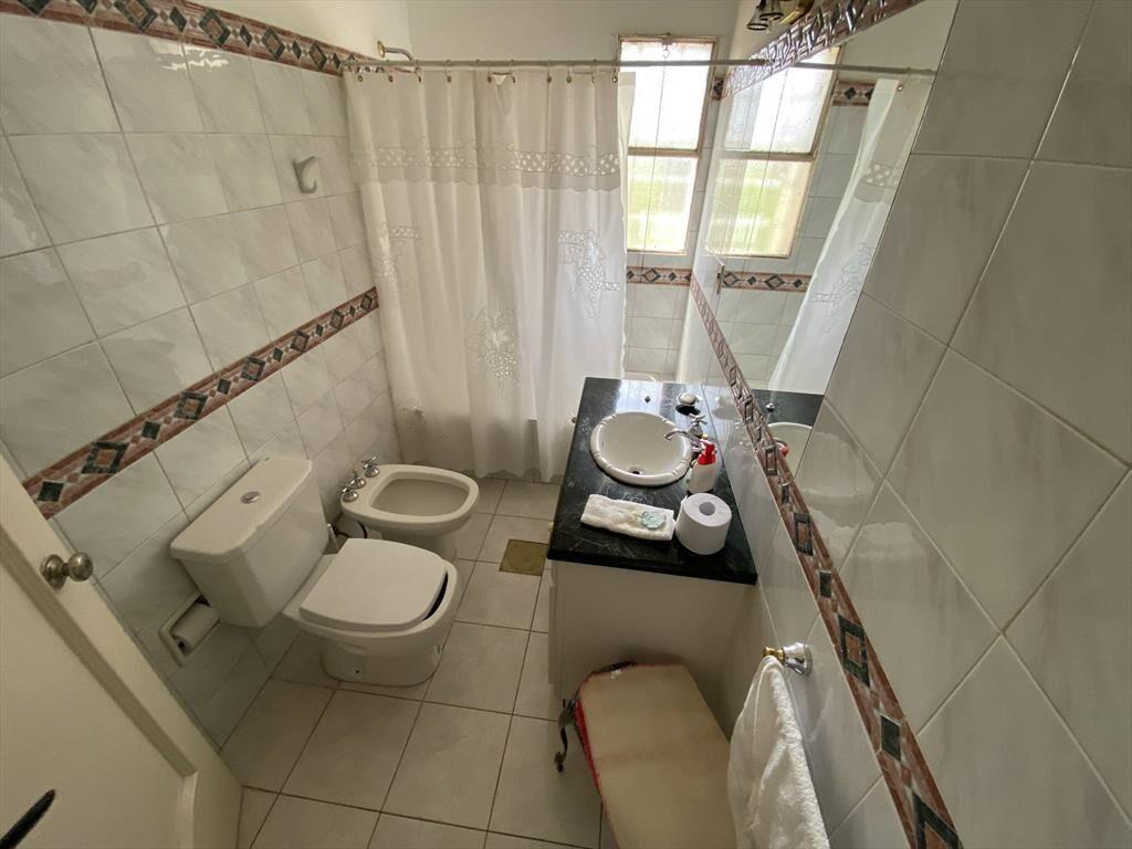Venta Casa con 6 dormitorios en Cruz de carrasco
