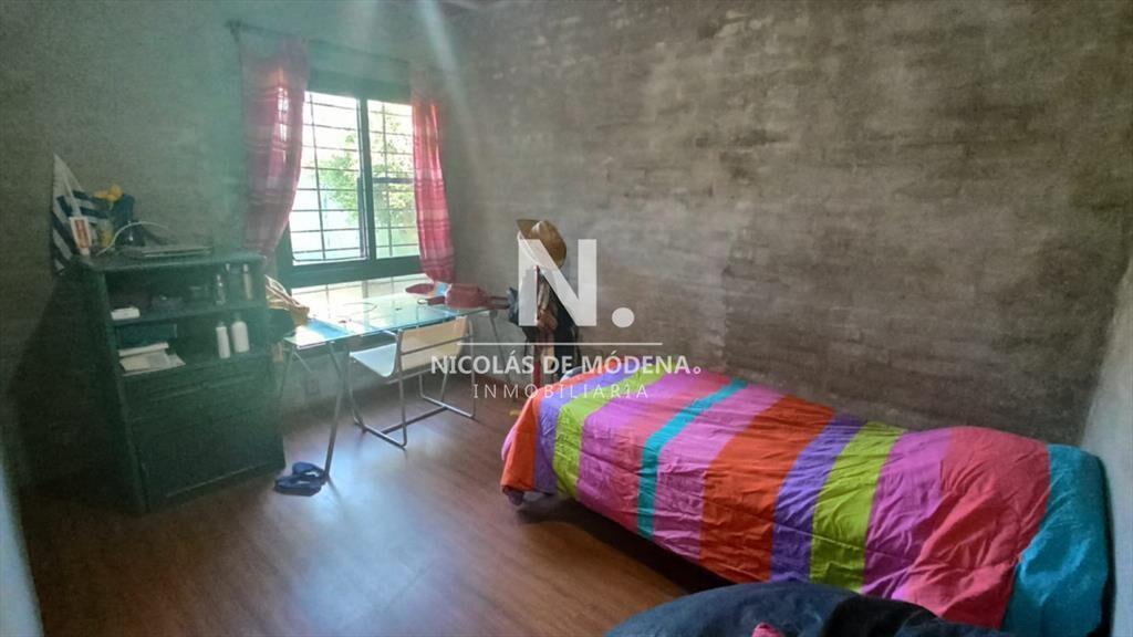 Casa ubicada a pasos de Avenida Córdoba en barrio Cantegri