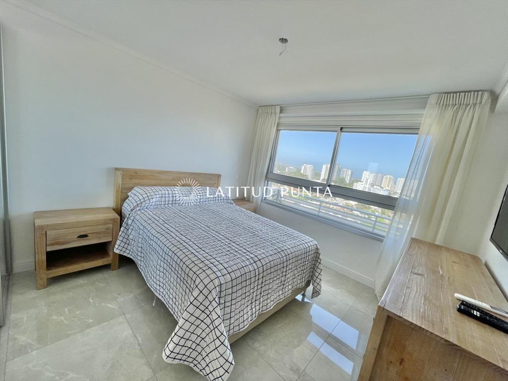 Apartamento en Mansa, 2 dormitorios, parrillero