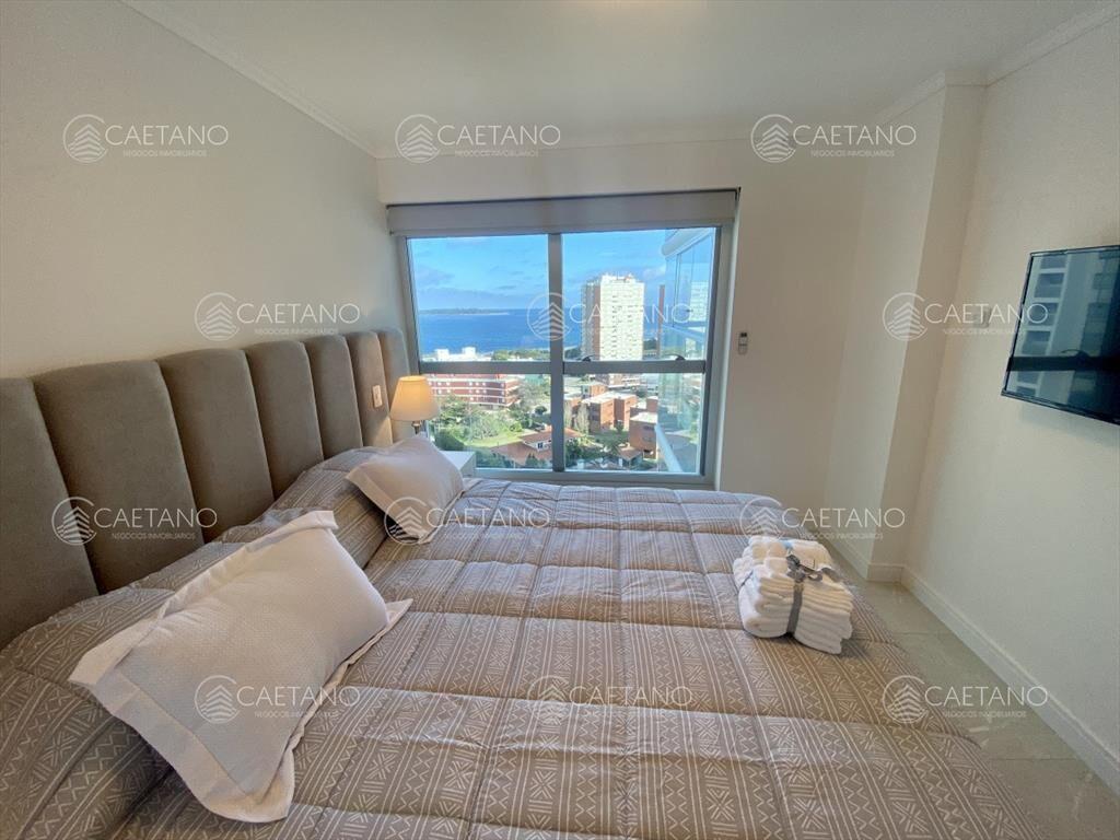 Alquiler anual apartamento 2 dormitorios playa mansa Punta