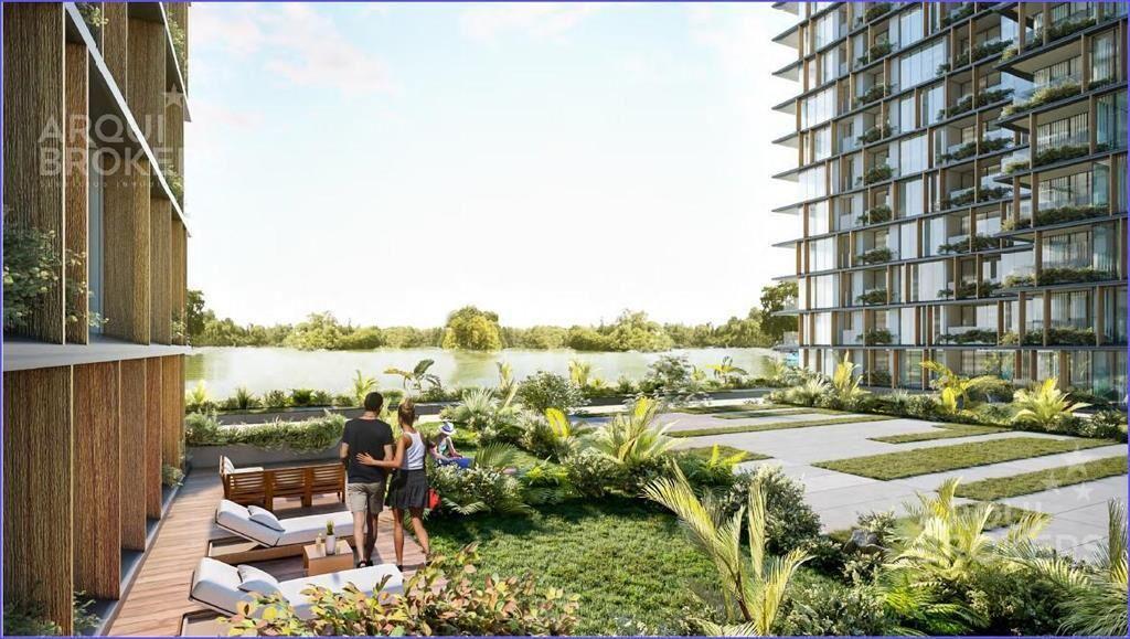 Apartamento dúplex de tres dormitorios en venta en Ciudad d
