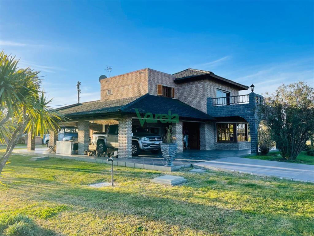Venta de casa de 4 dormitorios 2 baÃ±os en Bello