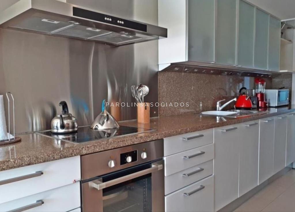 Apartamento en venta de 3 dormitorios + en Le del