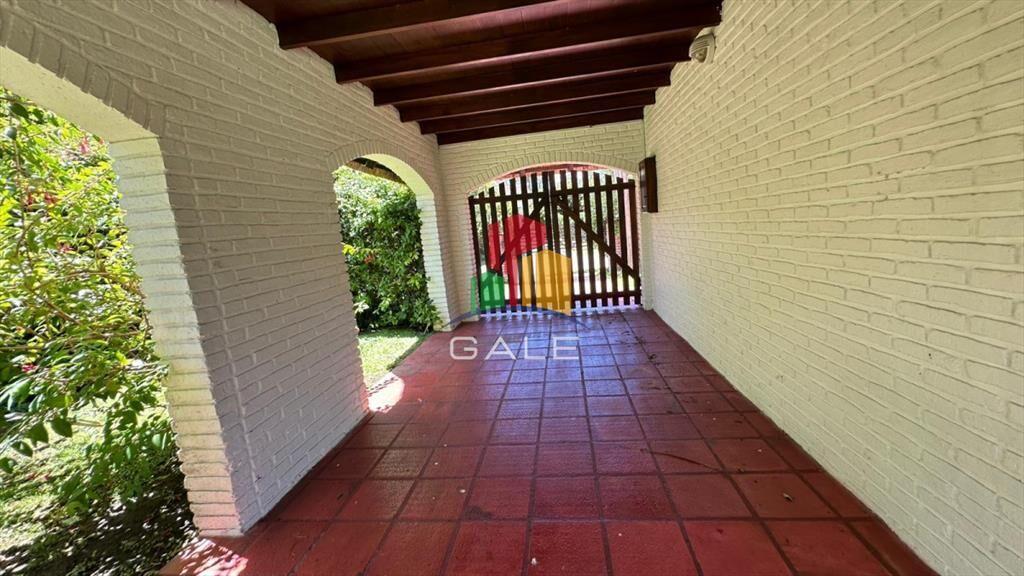 Vendo Excepcional Chalet de 4 Dorm y 4 baÃ±os en