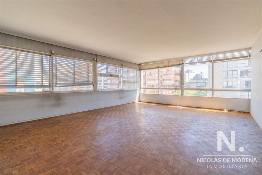 Apartamento a pasos de la Rambla de Pocitos
