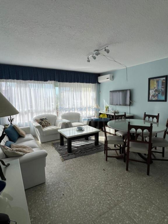 Apartamento en Venta de 3 Dormitorios en la , del