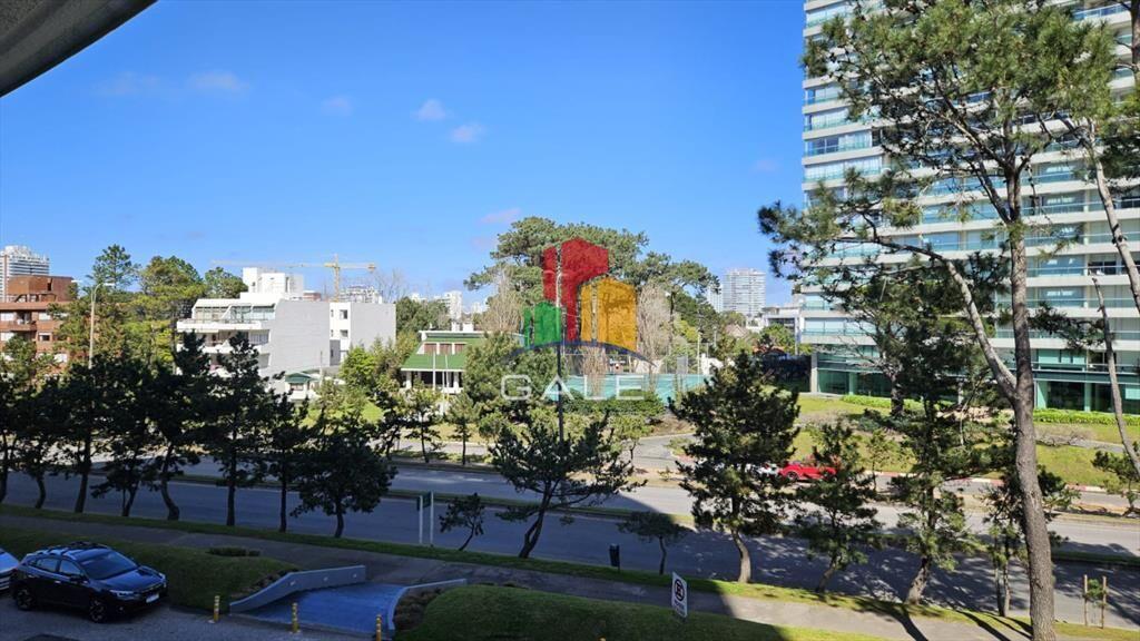 Apartamento en Alquiler Anual 2 dormitorios en Punta del Es
