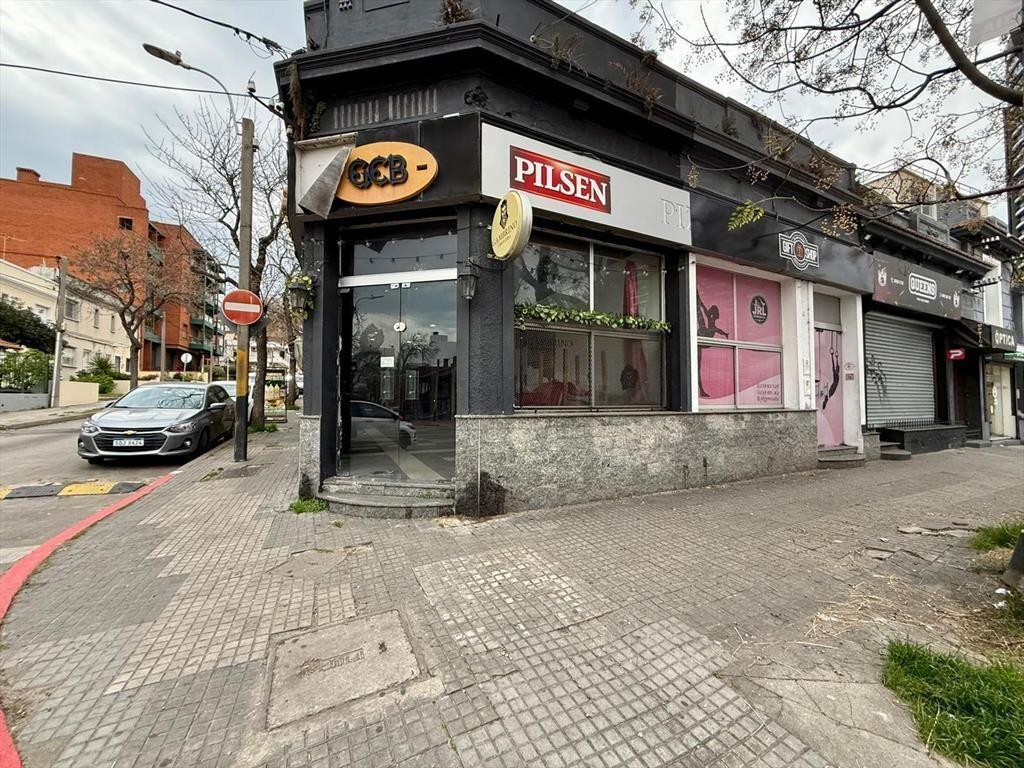 ALQUILER LOCAL COMERCIAL ESQUINA MALVIN