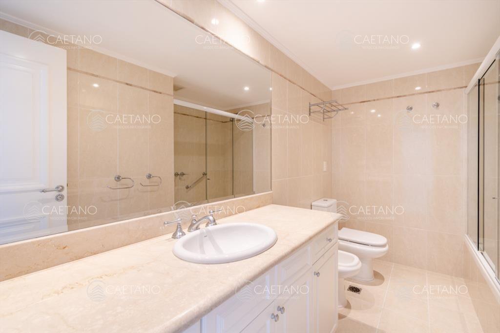 Millenium Tower Apartamento en Venta - Tres en