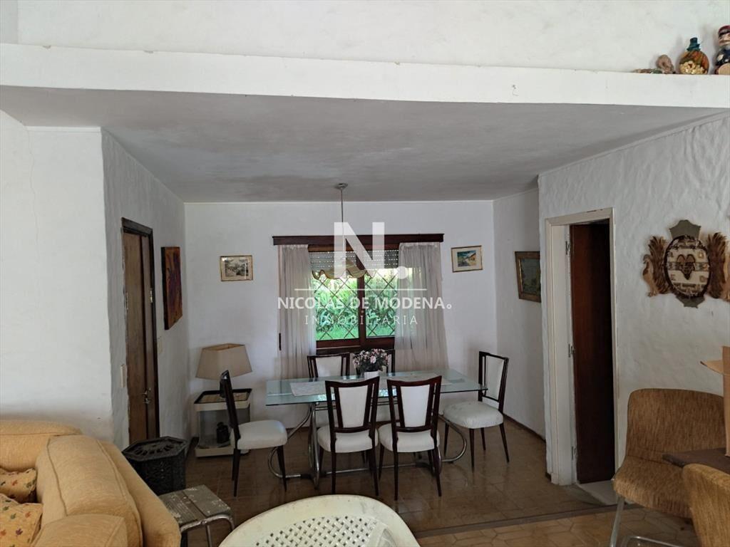 En venta casa de 4 dormitorios en San Rafael - y