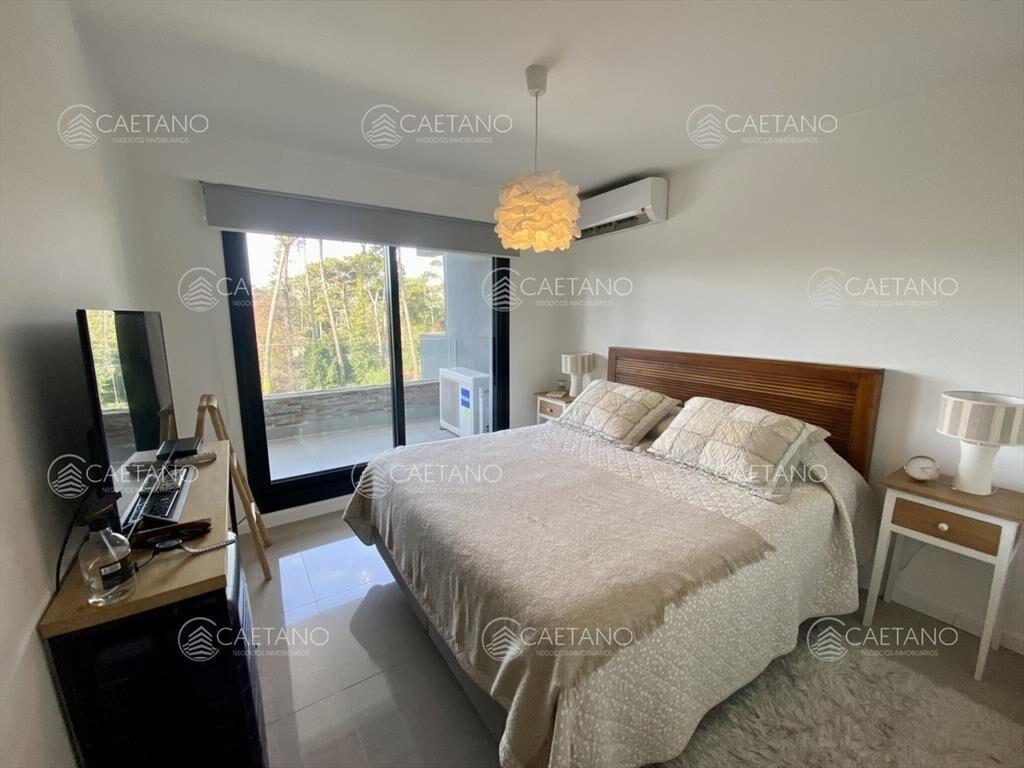 Alquiler anual apartamento 2 dormitorios playa mansa Punta