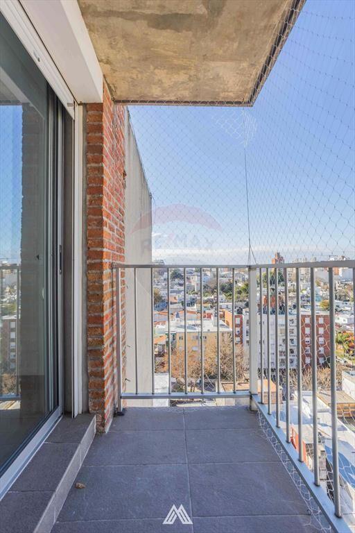 VENTA MONOAMBIENTE C/BALCON Y GARAJE LA BLANQUEADA