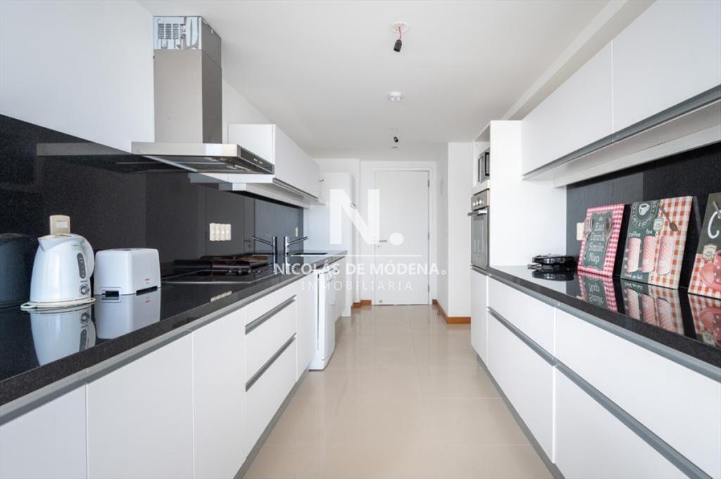 Venta y Alquiler Apartamento primera línea Brava