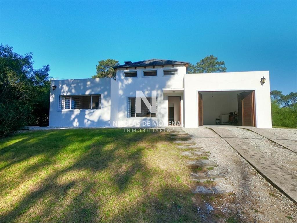 En venta casa en Club del Lago de 3 dormitorios