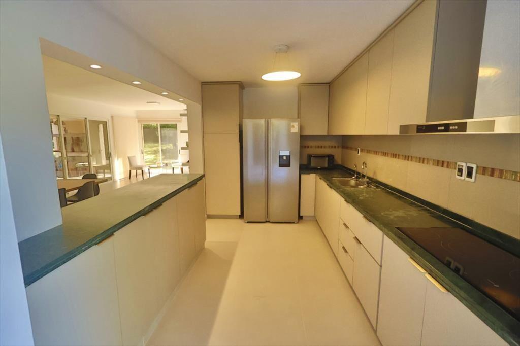 CASA VENTA 7 DORMITORIOS - BARRIO PRIVADO LA