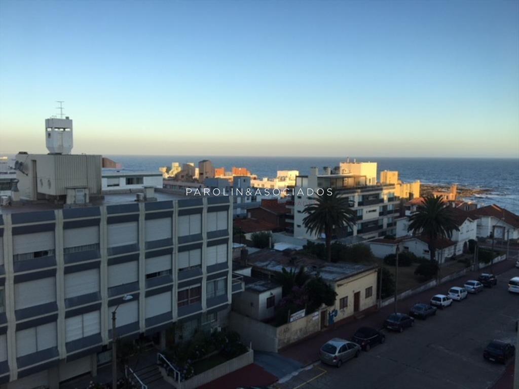 Apartamento en venta de 3 dormitorios en de Punta