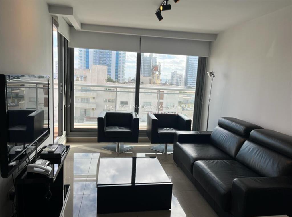 Muy comodo apartamento de 1 dormitorio y medio en