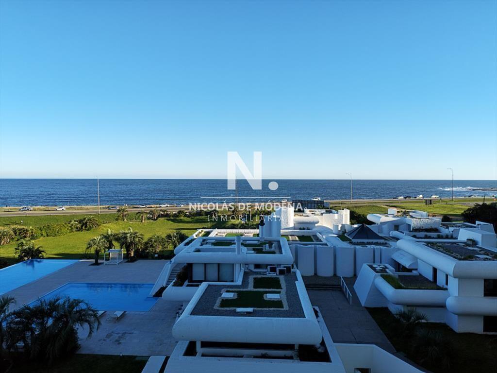Dos dormitorios con vista al mar