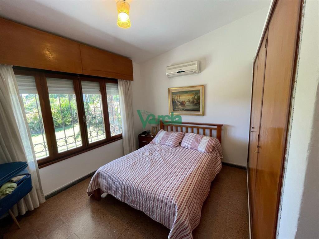 Casa de 6 dormitorios, piscina, en Parque del Sur