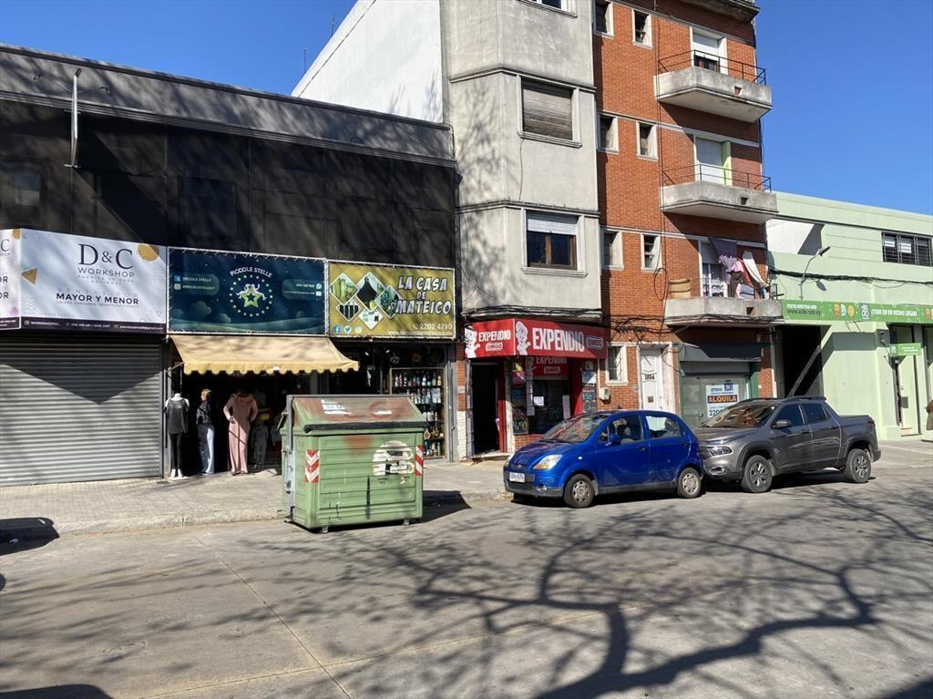 INVIERTA EN LOCAL COMERCIAL CON RENTA ZONA MAYORISTA