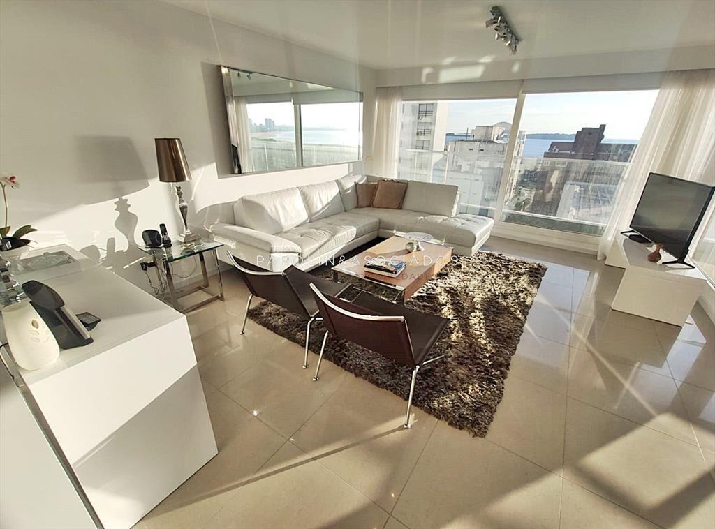 Excelente planta esquinera con vista a Mansa,