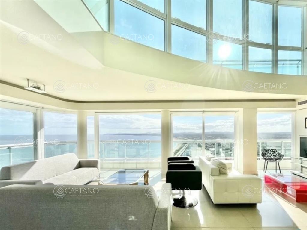 Venta apartamento 3 suite más dependencia en del