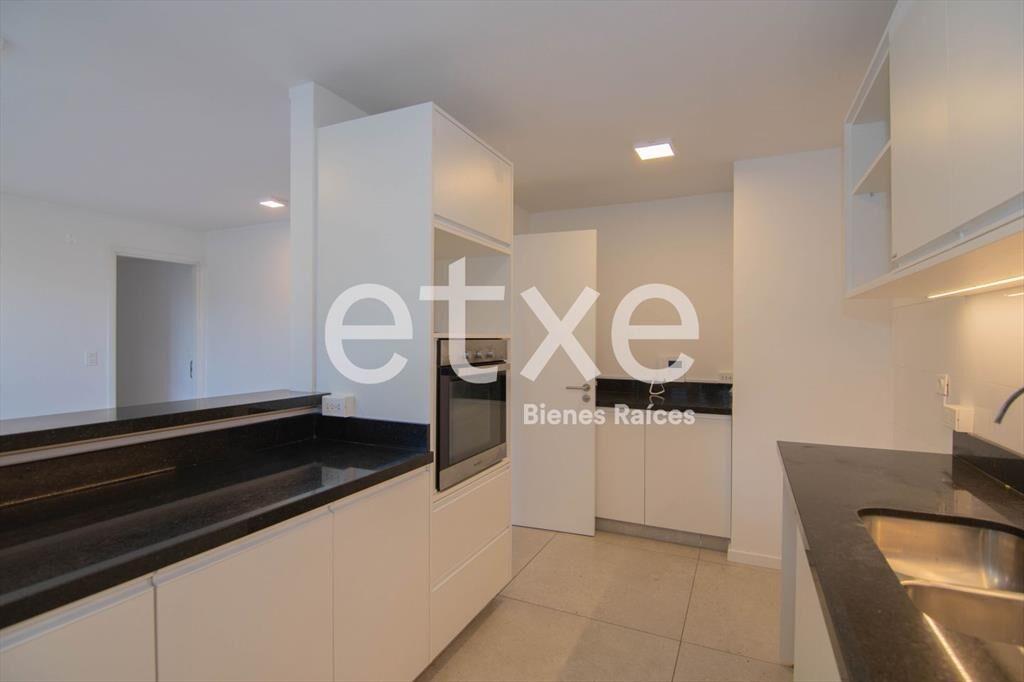 Apartamento en Alquiler Avenida de las Américas...
