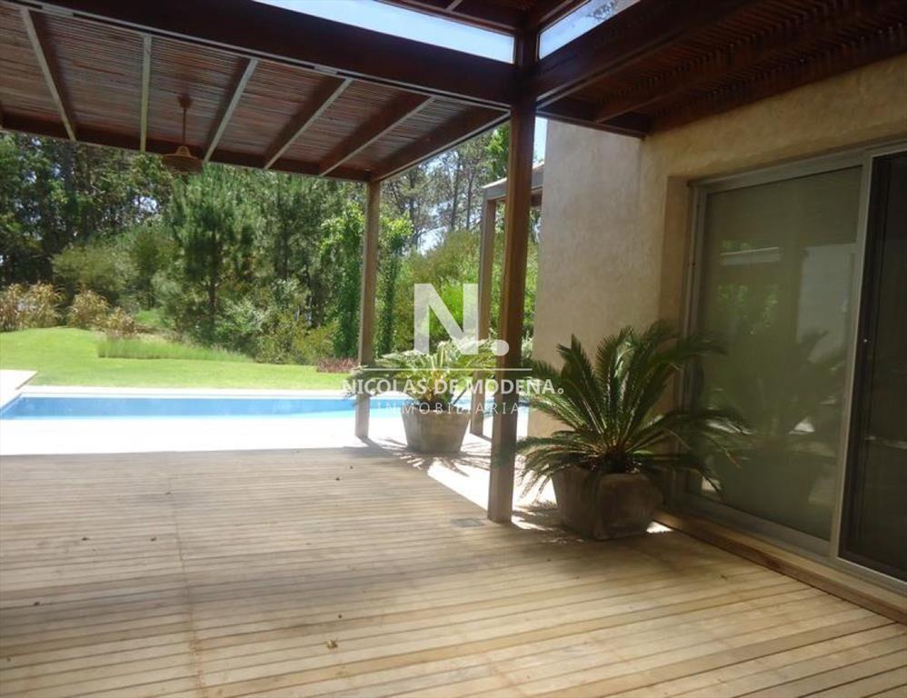 Casa en Laguna Blanca en Alquiler