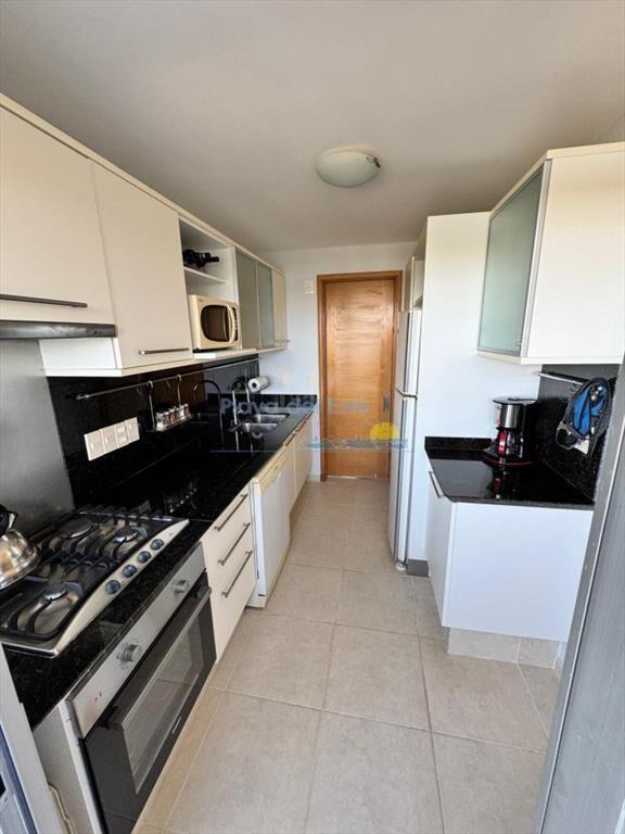 Apartamento en Venta de 3 domritorios en Punta ,
