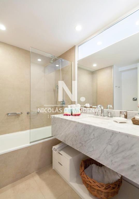 Excelente Apartamento de Cinco dormitorios en en