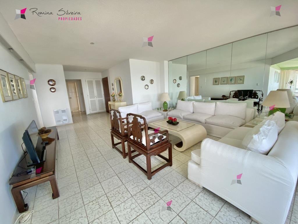Apartamento en Peninsula, 3 dormitorios *