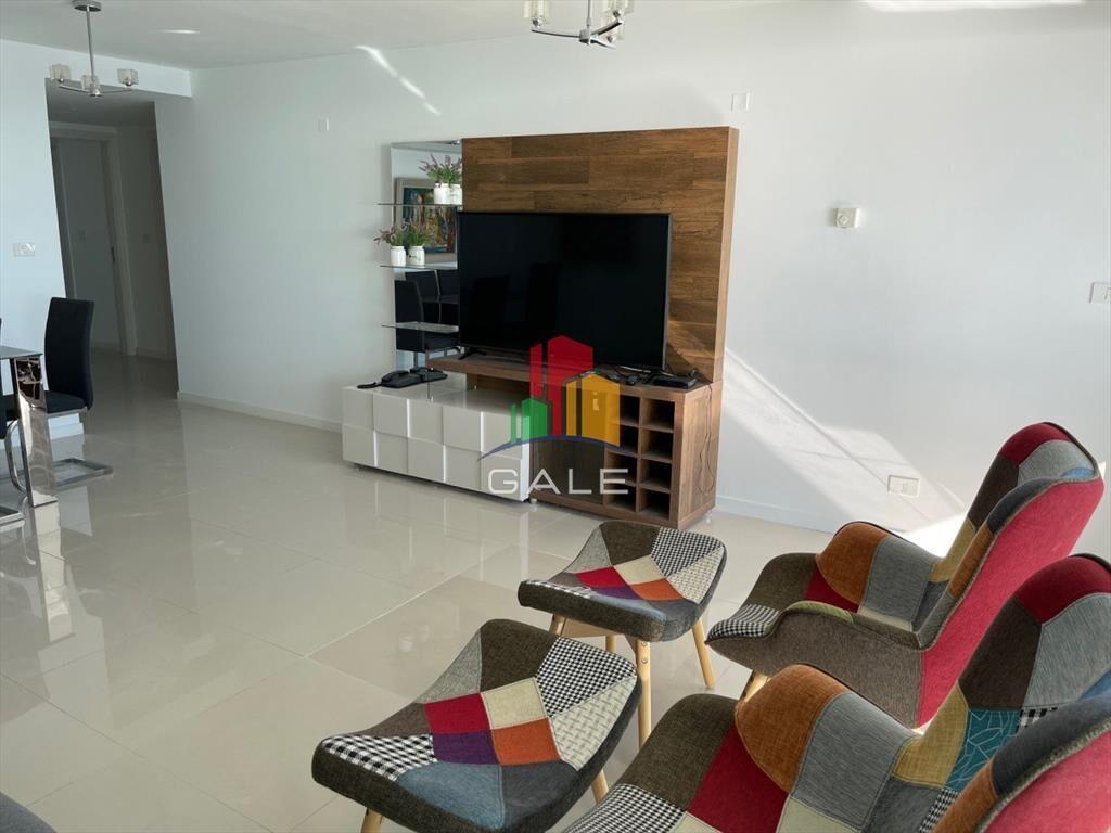 Apartamento, 2 dorm y dep, Penthouse, Playa Mansa, Alquiler