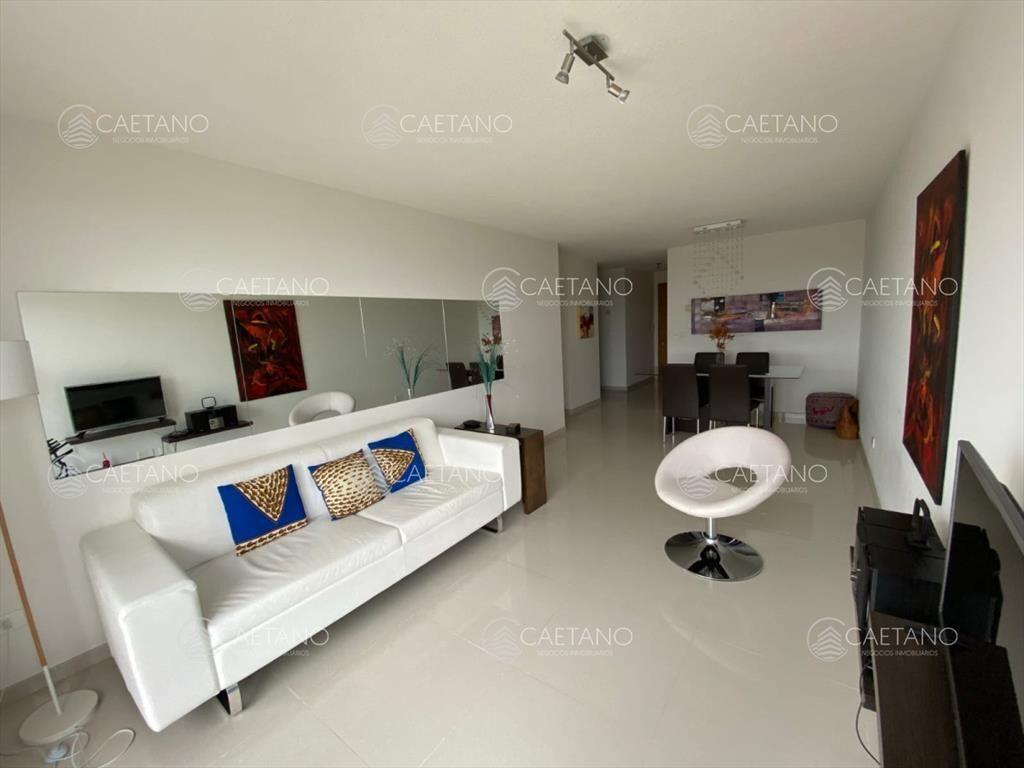 Hermoso apartamento en alquiler anual con vista y