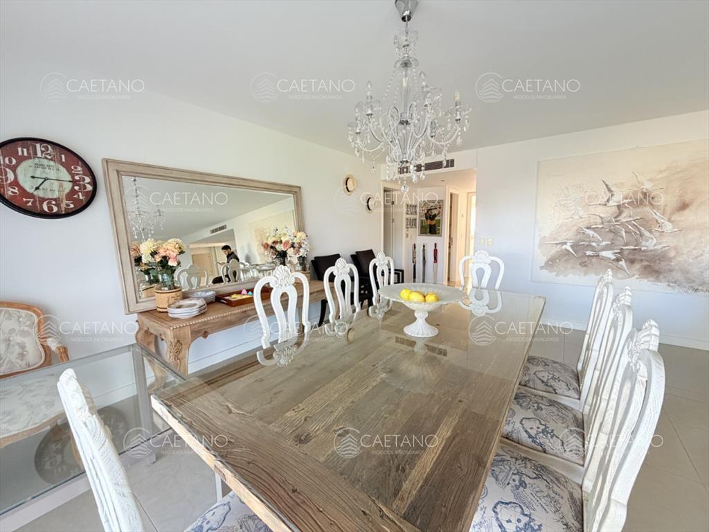 Apartamento en Punta del Este, Mansa