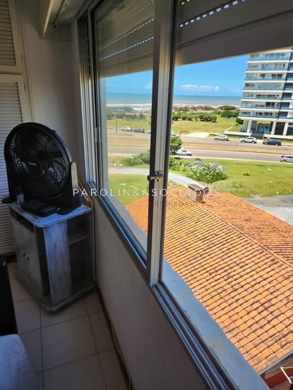 Apartamento en venta de 3 dormitorios en playa Brava, Punta