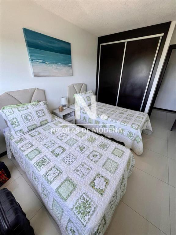 En venta apartamento con excelente vista, de 3 en