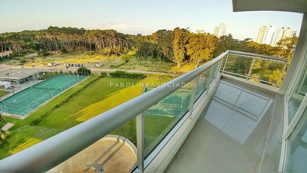 Apartamento en venta de 1 dormitorio en Torre One, Punta de