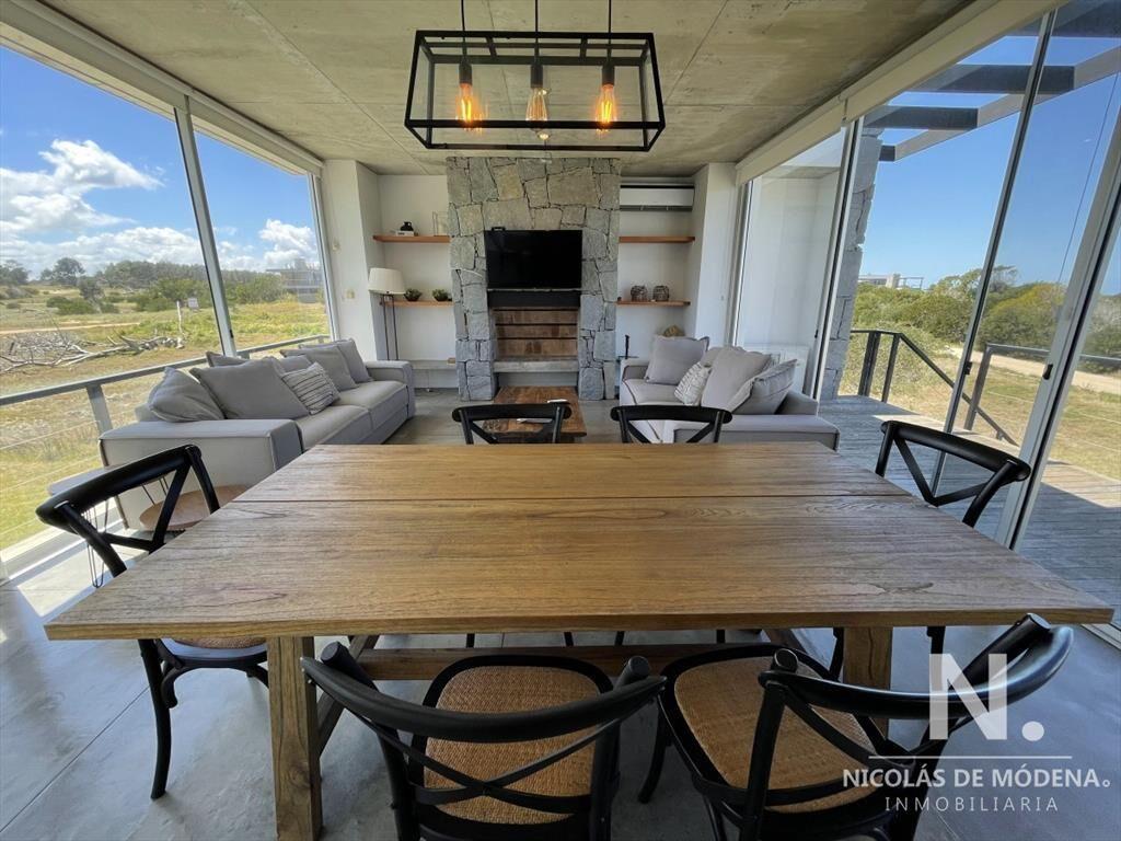 Inigualale casa en Arenas de Jose Ignacio con una comodidad