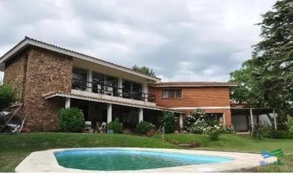 Casa en venta. Cuenta con ambientes amplios, A