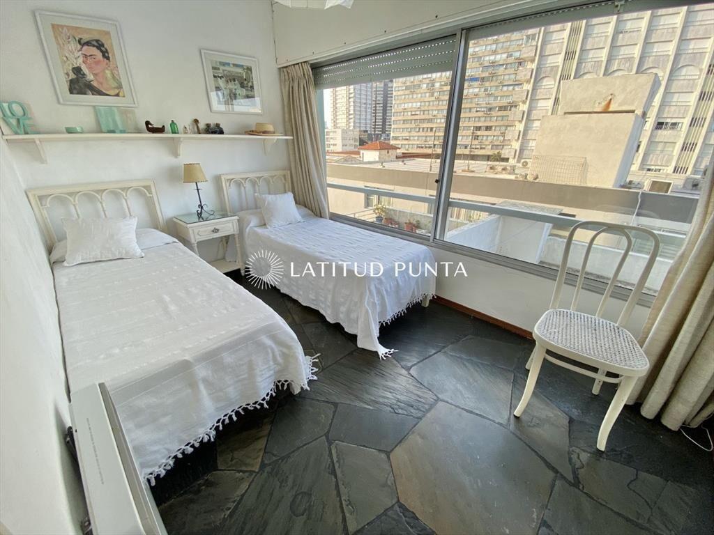 Apartamento en Península, 2 dormitorios, piscina