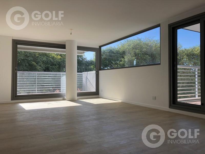 Venta Apartamento Alquilado 3 dormitorios, 2 garajes, Golf,