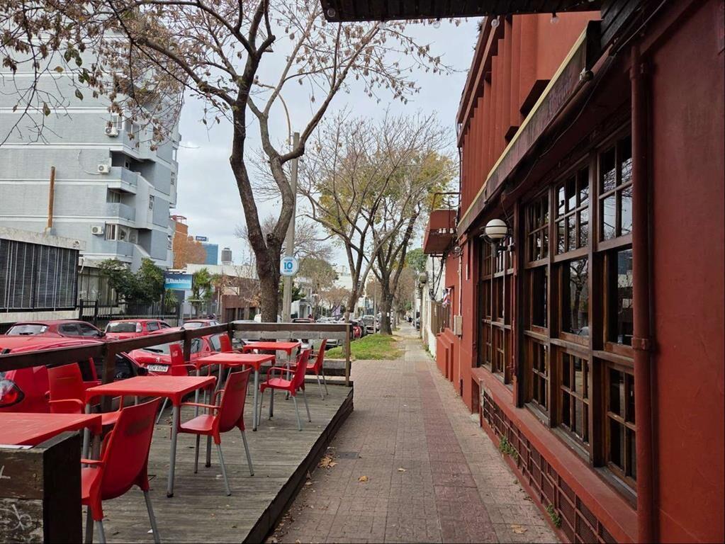 ALQUILER O VENTA - LOCAL COMERCIAL - RIVERA Y MARCO BRUTO -