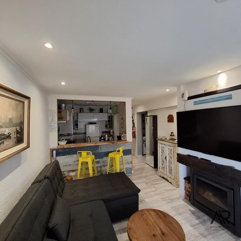 Apartamento en alquiler temporario c/ cochera en Península