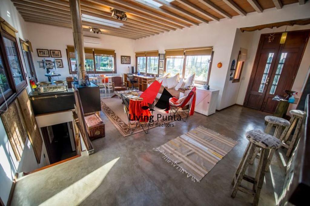 hermosa casa en Punta Ballena