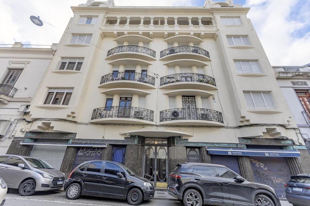 VENTA APARTAMENTO 3DORMITORIOS EN CIUDADVIEJA