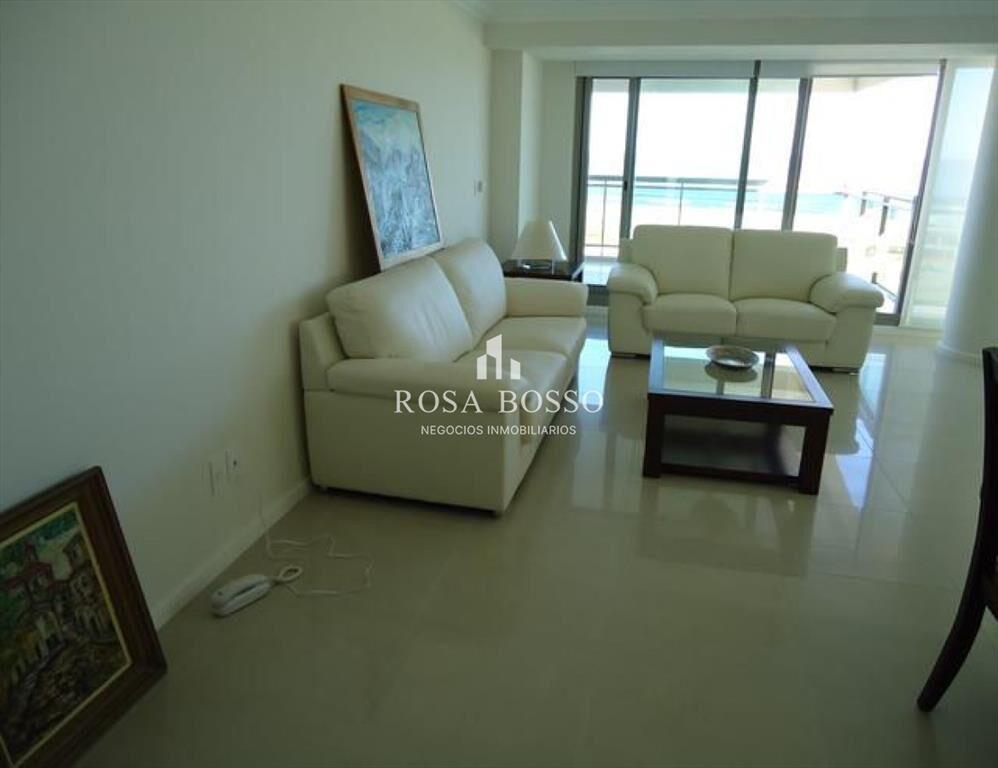 VENTA, Apartamento 3 dormitorios, con vista, del